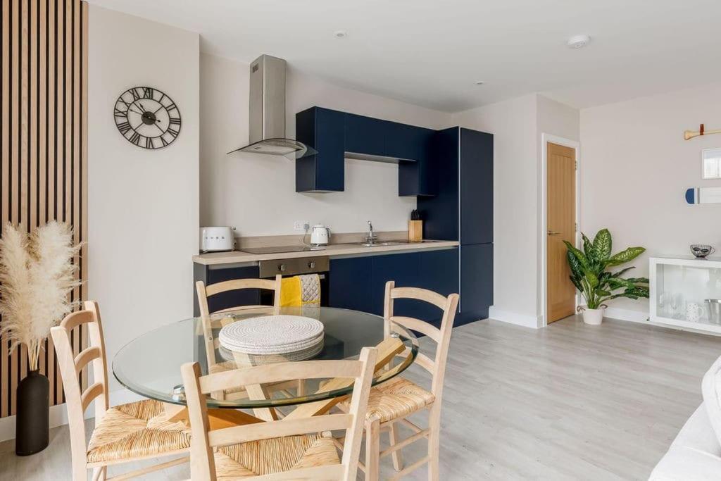 Modern 2 Bed, Cliff Top & Parking, F6 Bournemouth Exterior photo